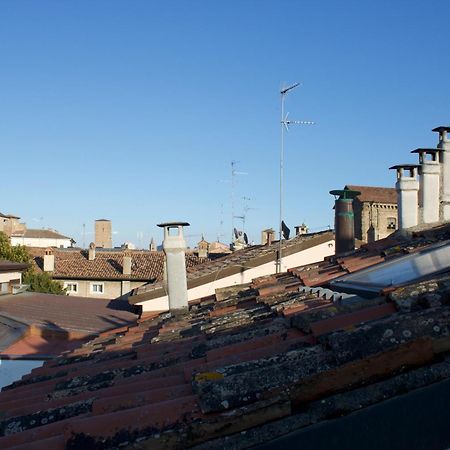 Corte Cavour. Una Mansarda Nel Cuore Della Citta Ravenna Dış mekan fotoğraf