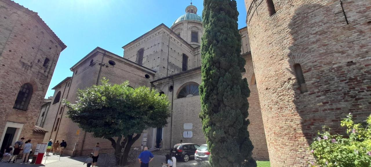 Corte Cavour. Una Mansarda Nel Cuore Della Citta Ravenna Dış mekan fotoğraf
