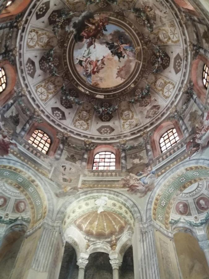Corte Cavour. Una Mansarda Nel Cuore Della Citta Ravenna Dış mekan fotoğraf