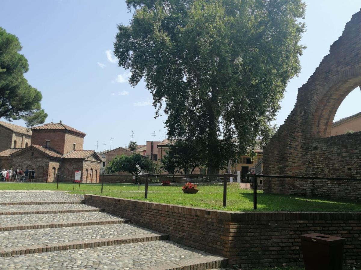 Corte Cavour. Una Mansarda Nel Cuore Della Citta Ravenna Dış mekan fotoğraf